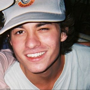 Meet your Posher, Avery